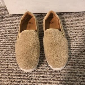 UGG Ricci Tan Fur Slip-On Sneaker